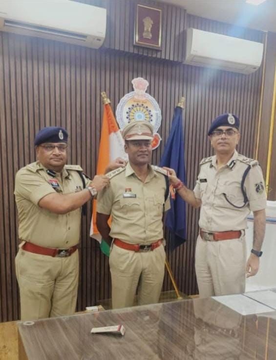 पुलिस महानिरीक्षक सरगुजा रेंज एवं वरिष्ठ पुलिस अधीक्षक सरगुजा के दिशा निर्देशन मे स्टार सेरेमनी का आयोजन