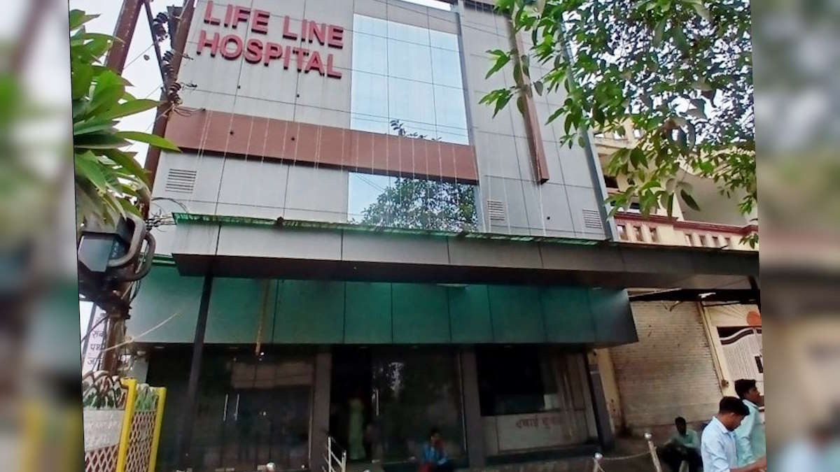 मुंगेली में लाइफ लाइन अस्पताल पर स्वास्थ्य विभाग की सख्ती, औचक निरीक्षण में मिली खामियां, प्रबंधन को नोटिस जारी