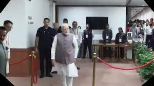 भारत का अगला उपराष्ट्रपति कौन ? वोटिंग शुरू, पीएम मोदी ने सबसे पहला वोट डाला