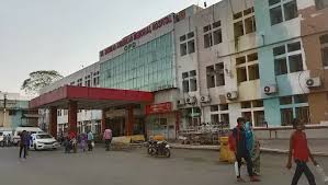 मेकाहारा अस्पताल में युवक ने तीसरी मंजिल से कूदकर की आत्महत्या