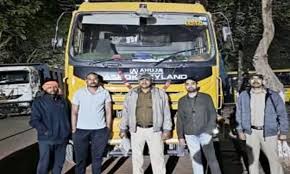 अवैध परिवहन करते चार हाइवा जब्त किए
