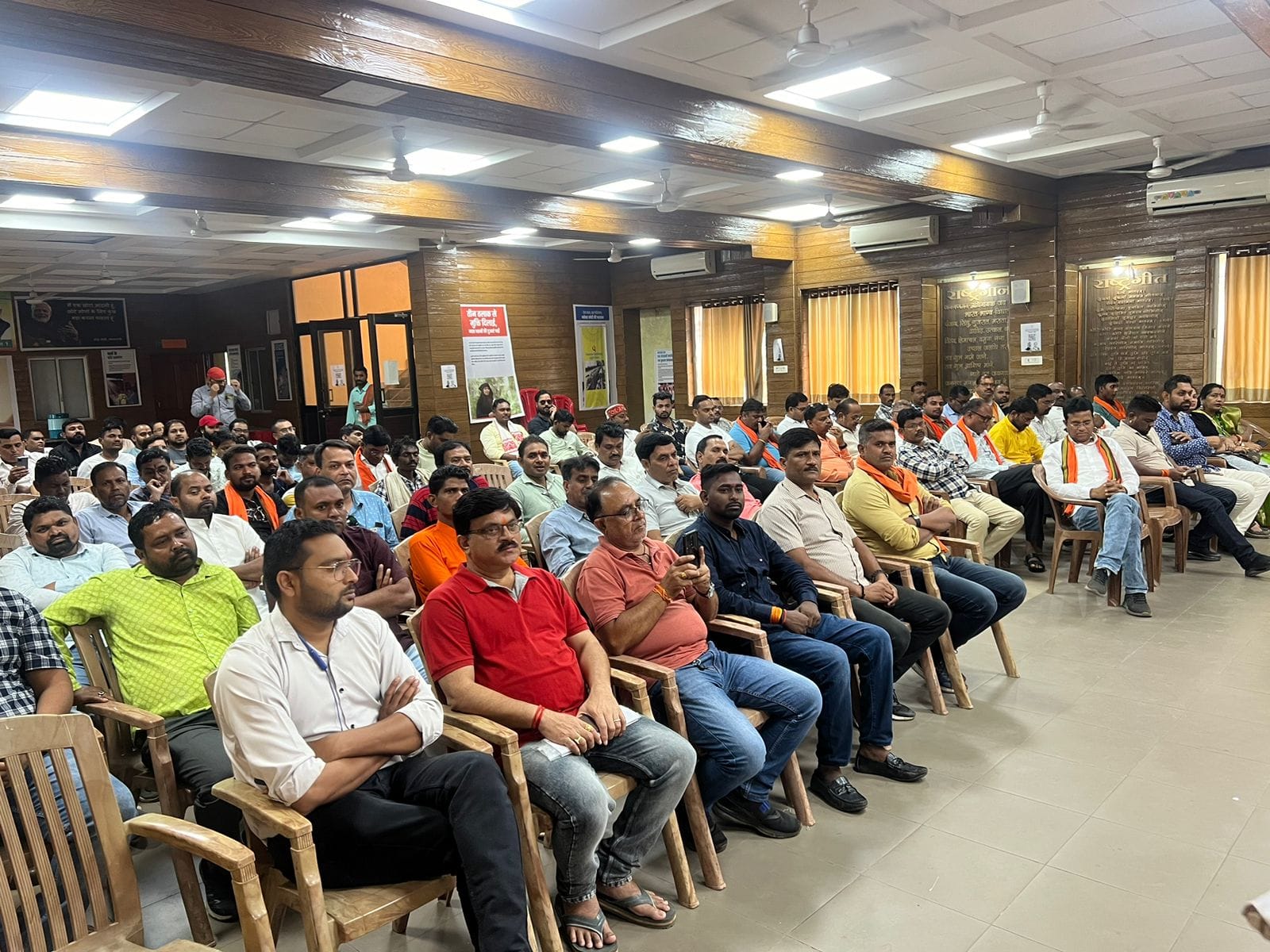 देश खतरों से घिरा हुआ है, राष्ट्रीयता को मजबूत करने की जरूरत: अवधेश चंदेल