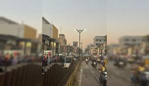 राजधानी शहर रायपुर के कई प्रमुख मार्ग अंडर ग्राउंड केबल की लाइटिंग खूबसूरत बन रहे