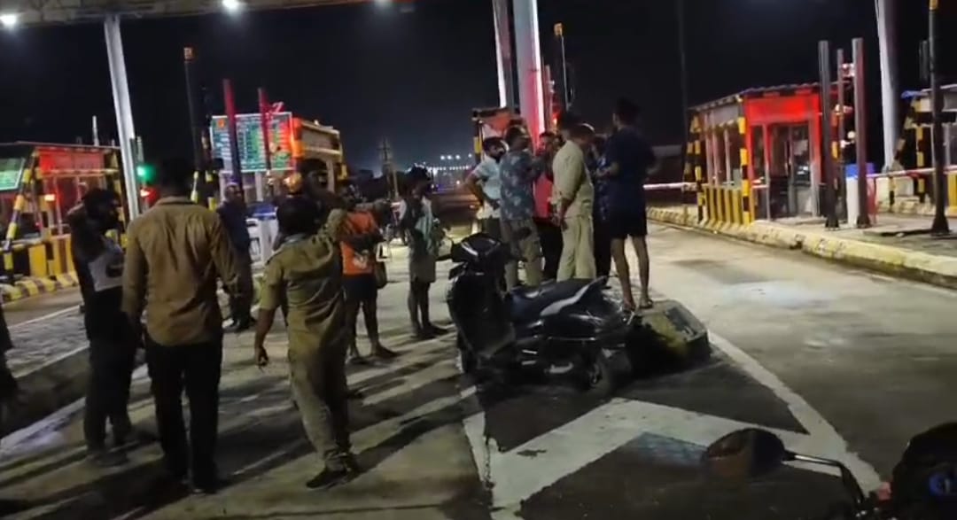 लोदाम टोल प्लाजा में अवैध वसूली का विवाद गहराया