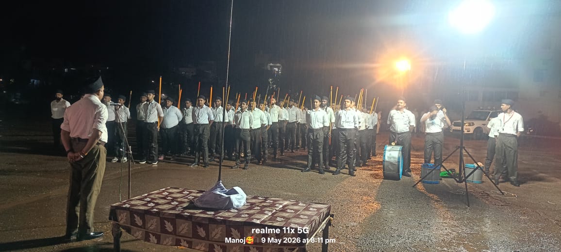 मूसलाधार बारिश में भी नहीं रुका RSS का कौमुदी पथ संचलन, गूंजते रहे ‘जय श्री राम’ के नारे