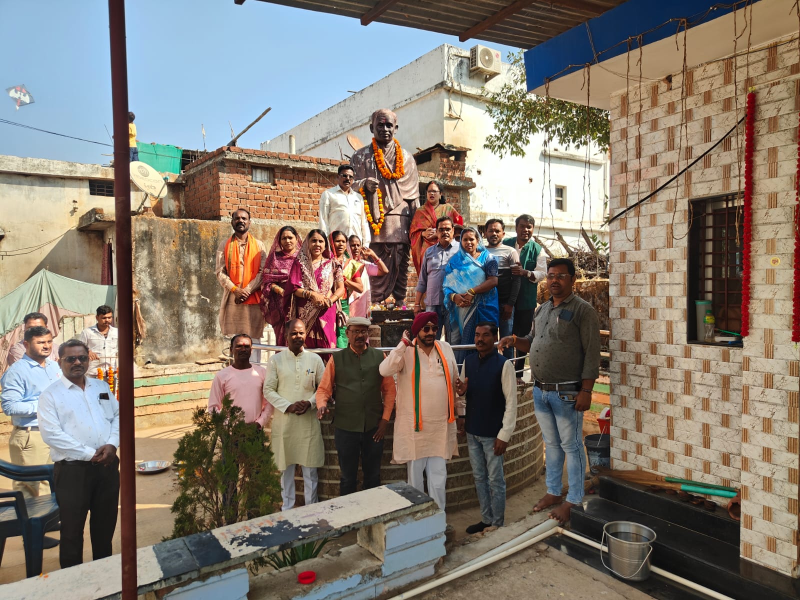 पंडित दीनदयाल चौक का होगा सौंदर्यीकरण,पुण्यतिथि पर माल्यार्पण एवं 8 लाख की लागत से विकास कार्य का भूमिपूजन सम्पन्न