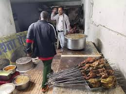 राजधानी में बिक रही दूषित बिरयानी 
