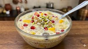 व्रत में कुछ मीठा और खास? बनाएं स्वादिष्ट साबूदाना फ्रूट कस्टर्ड