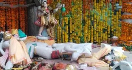 पश्चिम बंगाल में होली के मौके पर तोड़ी गईं मूर्तियां, बीरभूम में पथराव