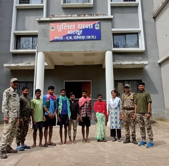 सुरक्षा बलों द्वारा मंगनार रोड के पास प्रेशर आईईडी बरामद