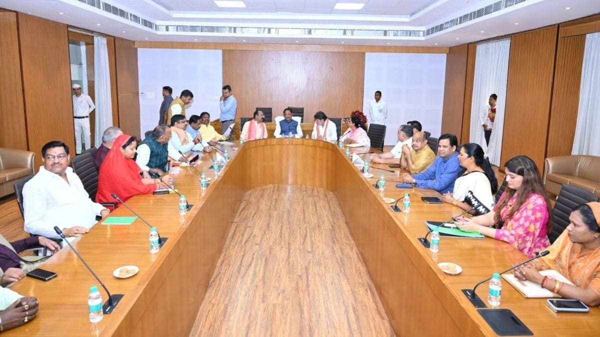 मानसून सत्र से पहले BJP की रणनीति बैठक, CM विष्णुदेव साय की अध्यक्षता में विधायक दल का मंथन शुरू
