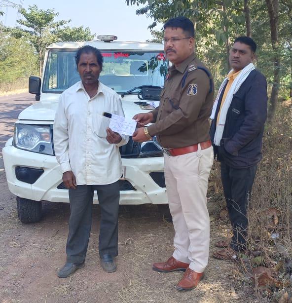 यातायात नियमों का उल्लंघन करने वाले 15 वाहन चालको पर बेमेतरा पुलिस की सख्त कार्यवाही