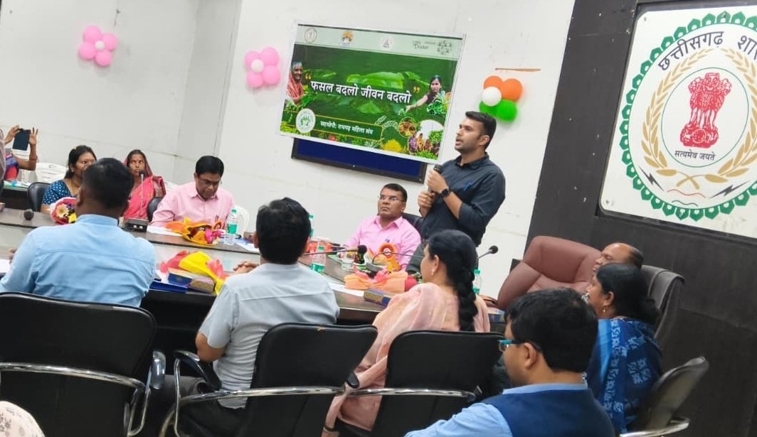 बहुफसली खेती अपनाने से पोषण और आमदनी में होगा सुधार-कलेक्टर मयंक चतुर्वेदी