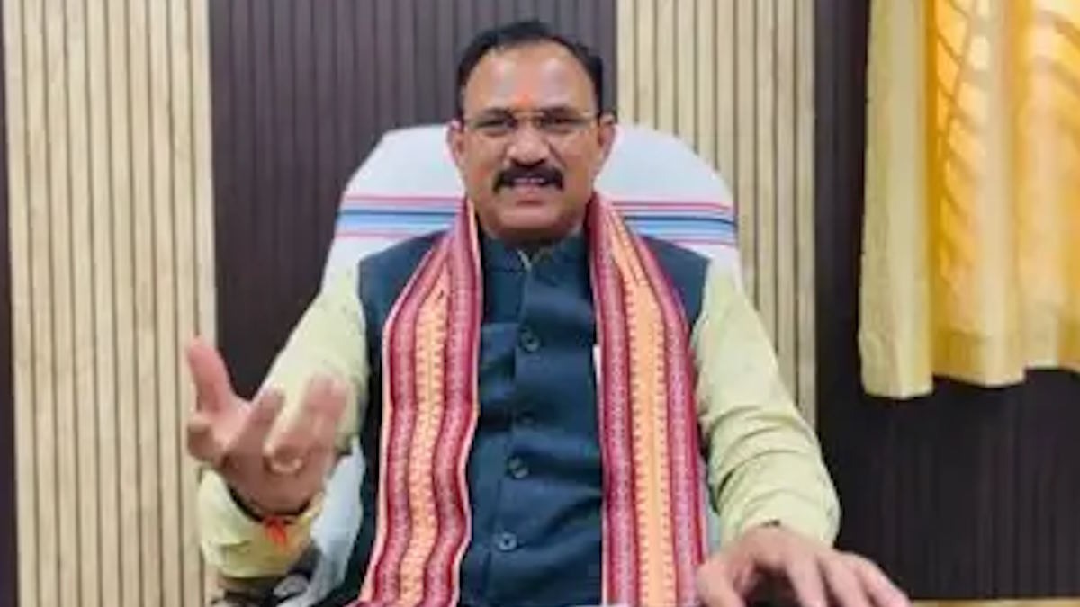 बाहरी राज्यों के डॉक्टरों की एंट्री पर बवाल, स्वास्थ्य मंत्री बोले- डॉक्टर नहीं मिलेंगे तो क्या करें?
