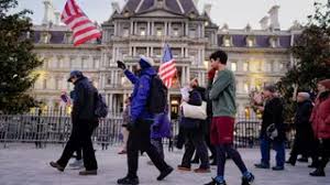 90 साल का रिकॉर्ड टूटा,आखिर अमेरिका से लाखों की संख्या में क्यों पलायन कर रहे लोग?