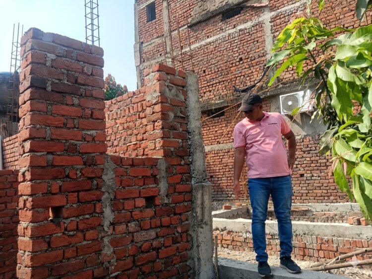 रायगढ़ में विकास कार्यों पर सख्ती: कमिश्नर ने तालाब सौंदर्यीकरण और पीएम आवास की धीमी प्रगति पर जताई नाराजगी