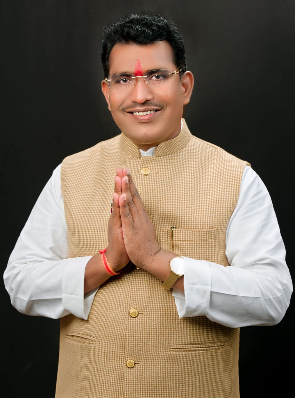 हर गरीब को पक्का मकान दिलाने मैदान में उतरे विधायक रोहित साहू