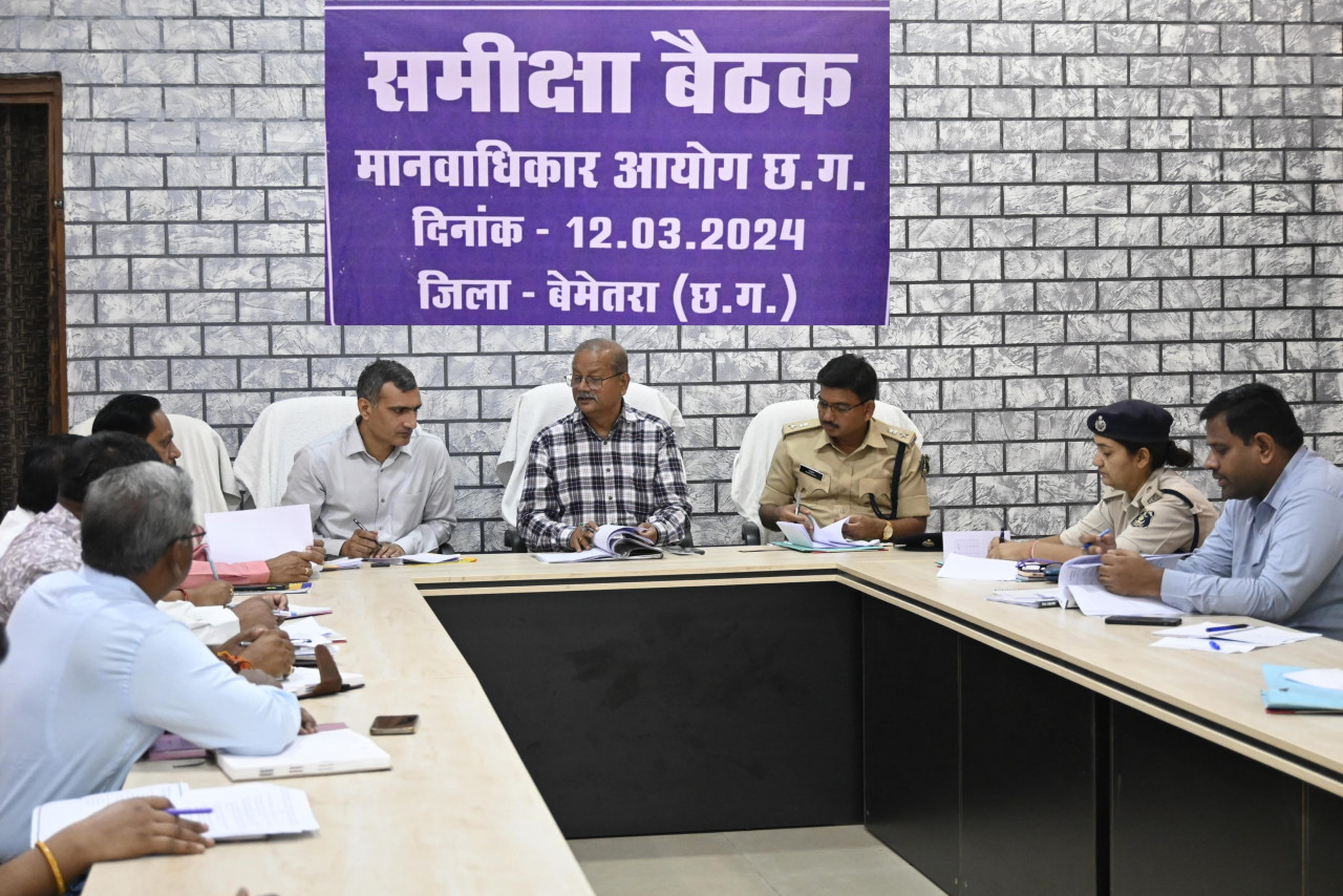 छत्तीसगढ़ राज्य मानव अधिकार आयोग के कार्यवाहक अध्यक्ष ने स्कूल, जेल, अस्पताल और थाना का किया निरीक्षण