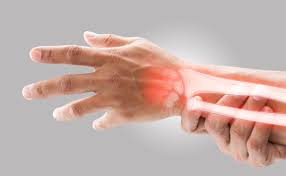 शरीर में किस विटामिन की वजह से रहता है हड्डियों में दर्द,जानें एक्सपर्ट से