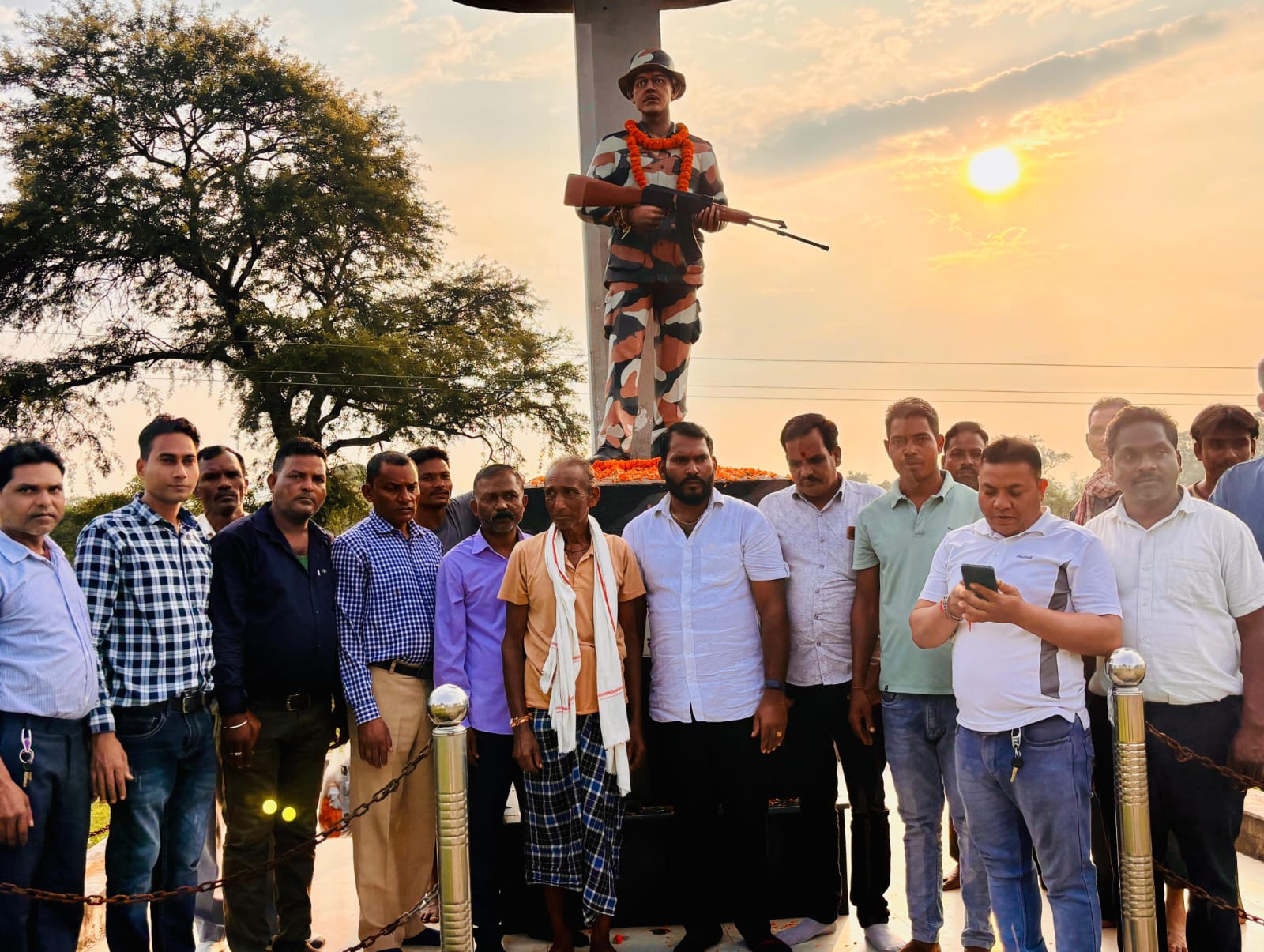 शहीद कमलेश कुमार कंवर को दी गई श्रद्धांजलि