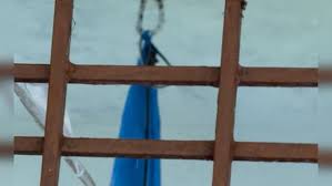 बीजापुर जिले में 9वीं कक्षा की छात्रा ने हॉस्टल में फांसी लगाकर की आत्महत्या