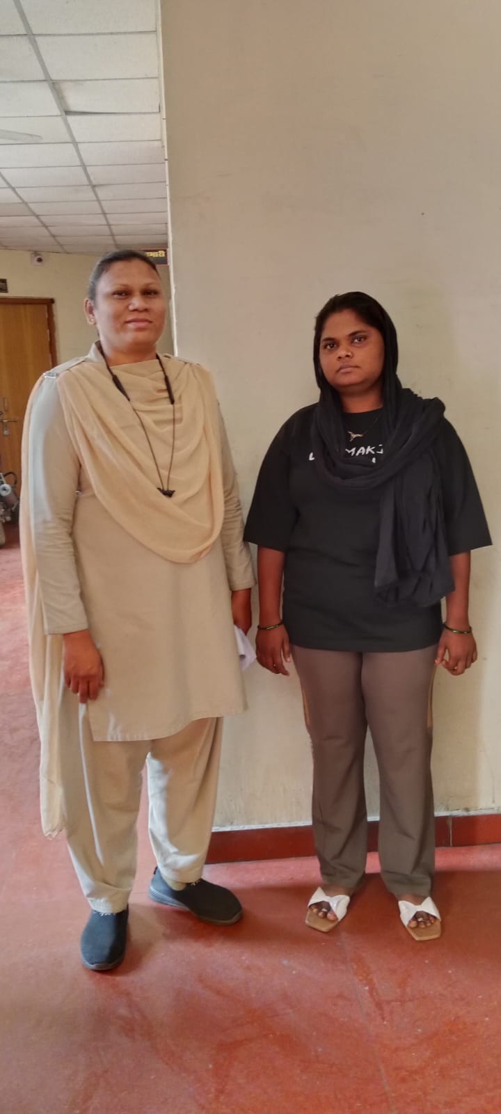 रायपुर में नशे पर पुलिस का वार, महिला तस्कर गिरफ्तार, ढाई किलो गांजा जब्त