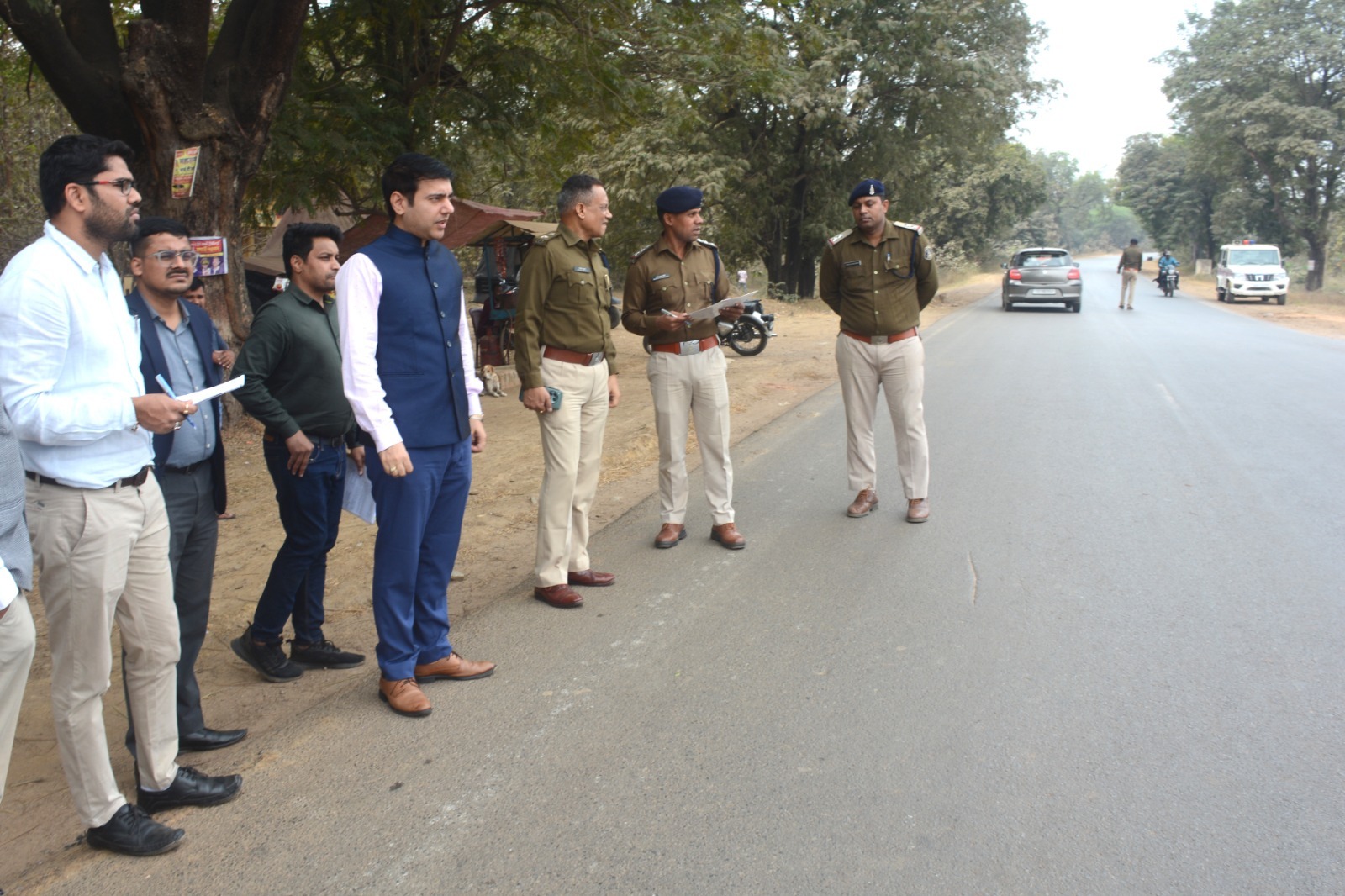 कलेक्टर एवं एसपी ने दुर्घटनाजन्य स्थलों का किया निरीक्षण