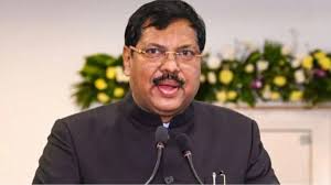 सनातन का अपमान वकील का CJI पर जूता प्रहार 