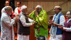 Vice President Election:राधाकृष्णन को लेकर पीएम मोदी ने सभी दलों से की अपील, जानिए विपक्ष ने क्या कहा