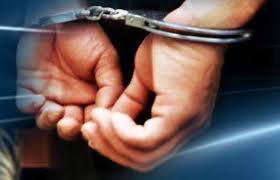 सक्ती पुलिस ने रंगे हाथों पकड़ा,आरक्षक खुद को टीआई बताकर कर रहा था अवैध वसूली