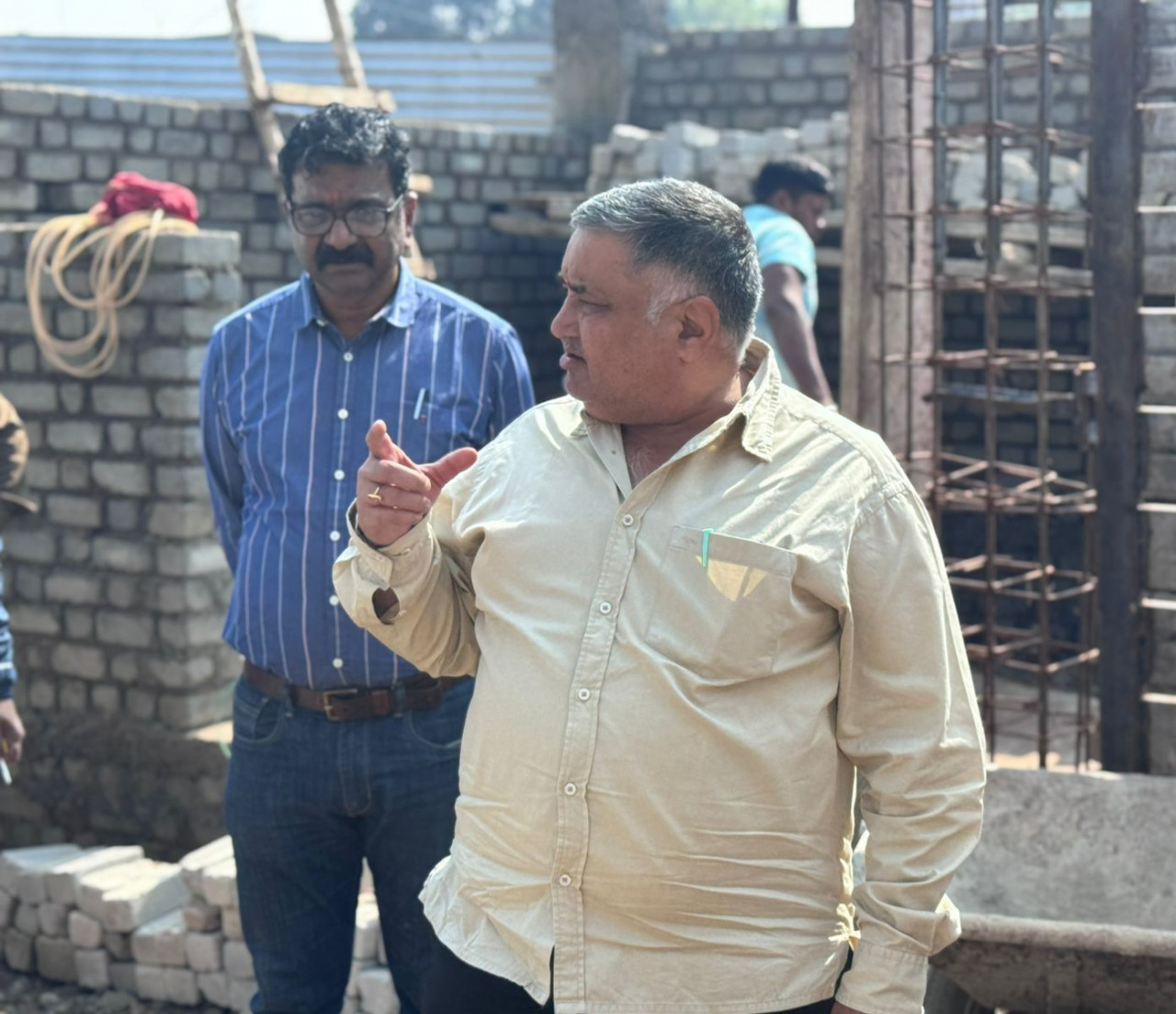 पर्यटन एवं संस्कृति मंत्री राजेश अग्रवाल उतरे फील्ड पर,अंबिकापुर में चल रहे विकास कार्यों का किया निरीक्षण