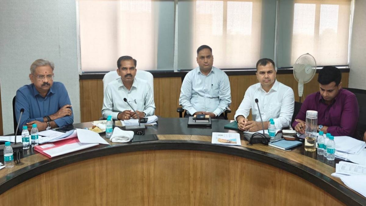 परिवहन विभाग का बड़ा आदेश: बकायादार वाहन, लापरवाह अधिकारी और नियम तोड़ने वाली बसों पर एक साथ कार्रवाई