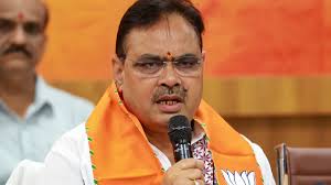 बाल-बाल बचे सीएम शर्मा, काफिले से टकराई तेज रफ्तार कार, हादसे में तीन सुरक्षाकर्मी घायल