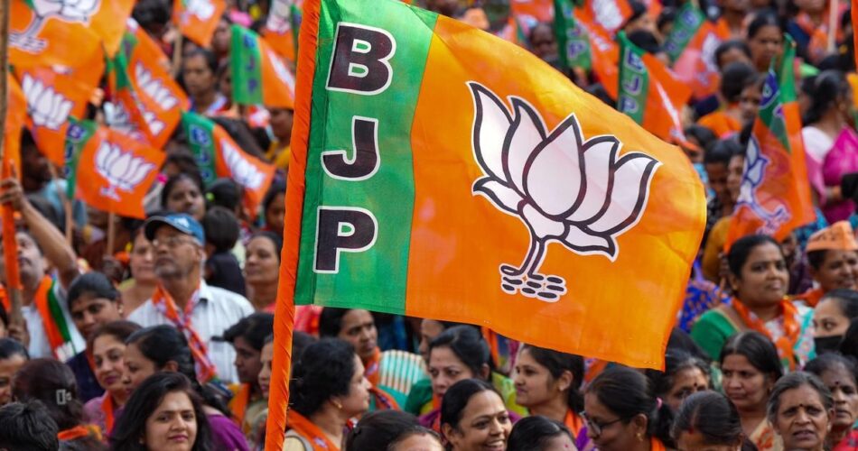 केंद्रीय मंत्री की मौजूदगी में किसान नेता अपने हजारो समर्थकों के साथ BJP में हुए शामिल 