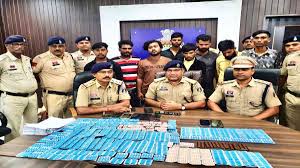 नशे के खिलाफ दुर्ग पुलिस की बड़ी कार्रवाई,नशीली कैप्शूल के साथ 8 आरोपी गिरफ्तार