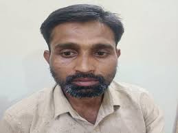 दुर्ग पुलिस ने पत्नी पर गैंती से जानलेवा हमला करने वाले पति को किया गिरफ्तार 