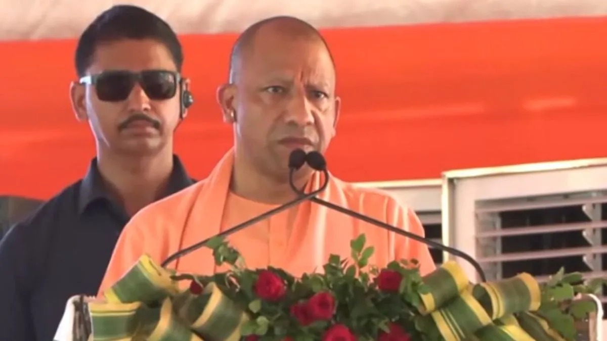 कांवड़ यात्रा पर CM योगी की दो टूक! छोटी-छोटी बातों पर हुड़दंग नहीं होना चाहिए, विरोधियों को मौका मत दीजिए