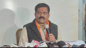 सामूहिक तौर पर सरेंडर करते हैं तो इनाम की राशि डबल होगी : उप मुख्यमंत्री विजय शर्मा 