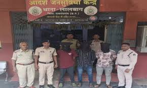 पांच महीने से फरार चल रहे डकैती के तीन आरोपी गिरफ्तार