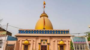 पाकिस्तान में मंदिर की जमीन पर अवैध कब्जा, बनाया जा रहा प्लाजा 