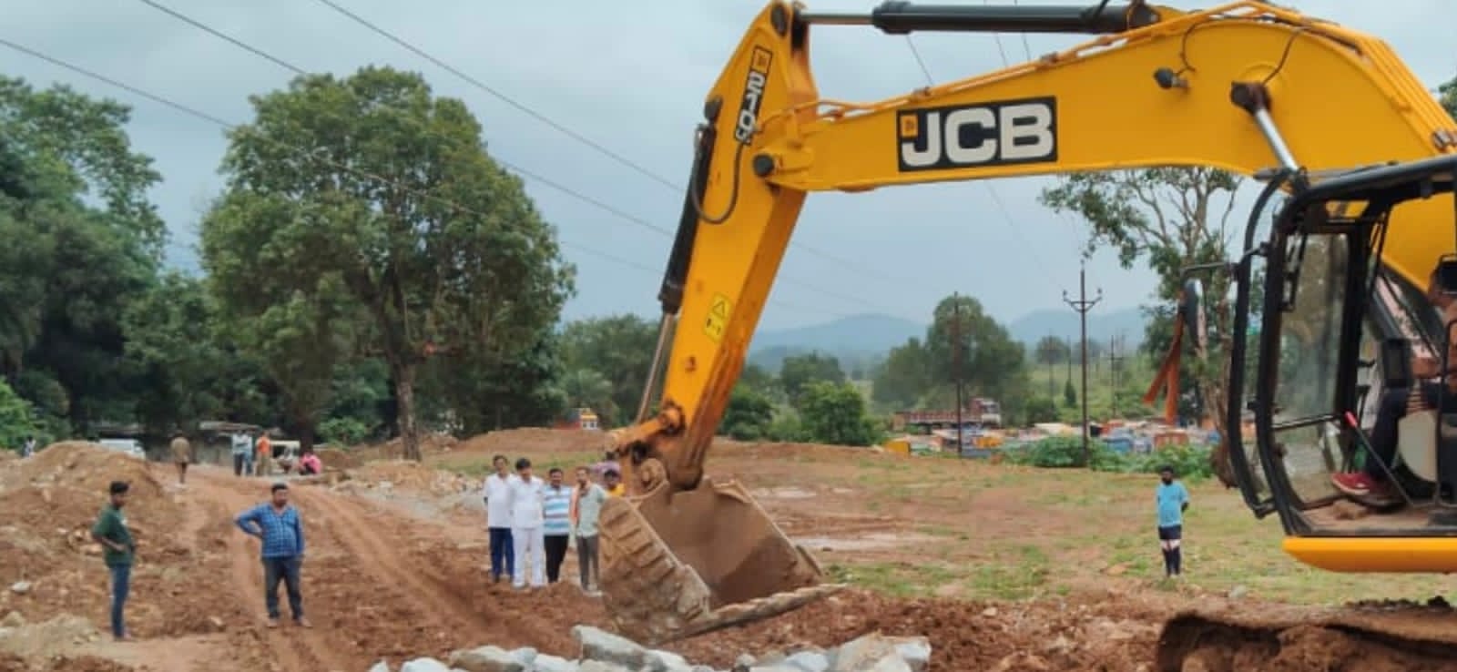 बीटीओए की नई टीम ने लिया बचेली सड़क निर्माण का जायज़ा