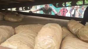 कवर्धा जिले में चिल्फी पुलिस ने 50 लाख रुपये के गांजे के साथ दो तस्करों को किया गिरफ्तार