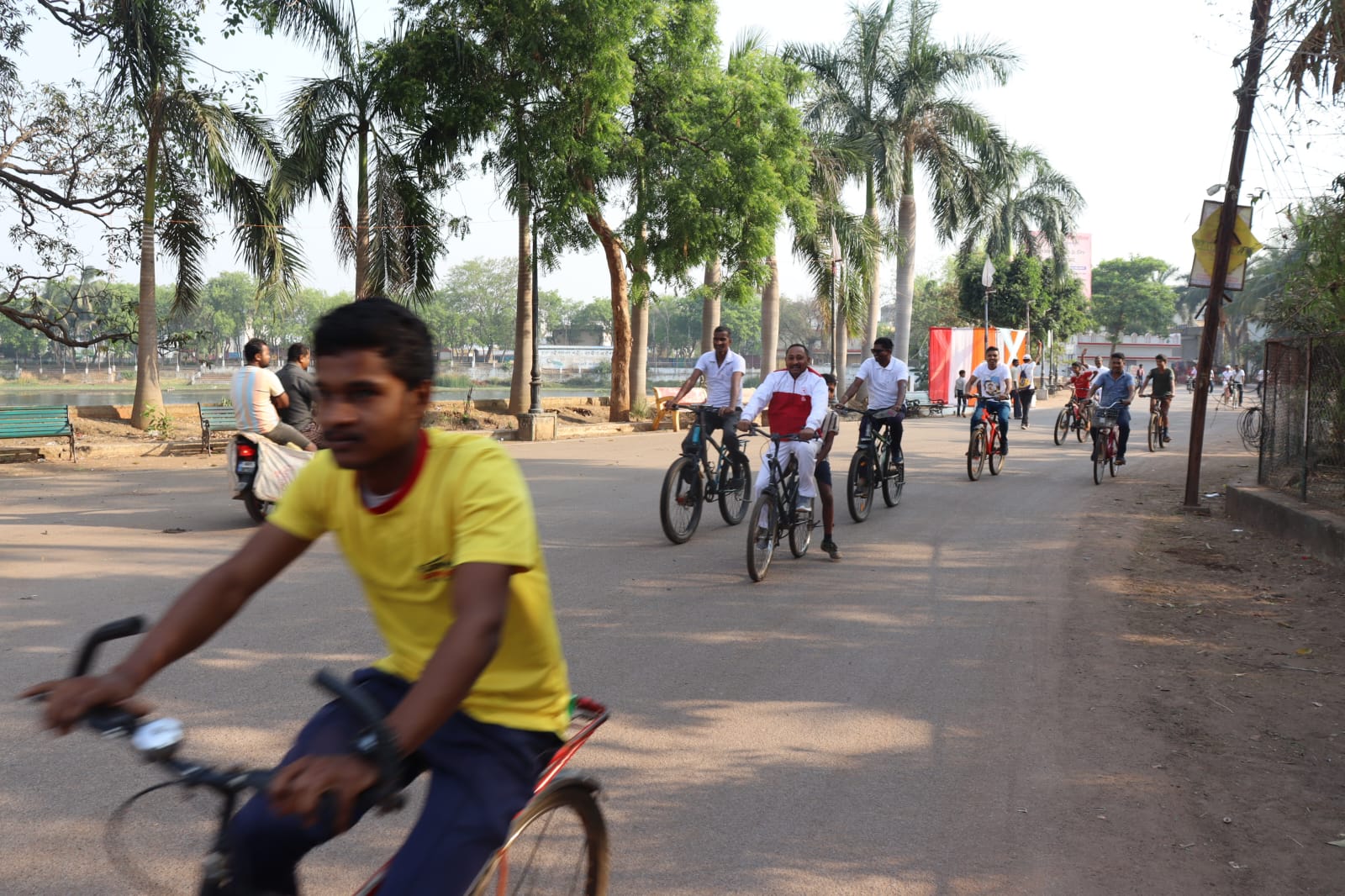 फिट इंडिया के तहत पुलिस प्रशासन  द्वारा रैलीरेडक्रास सोसायटी बालोद की टीम ने सहभागिता सायकल रैली का आयोजन 