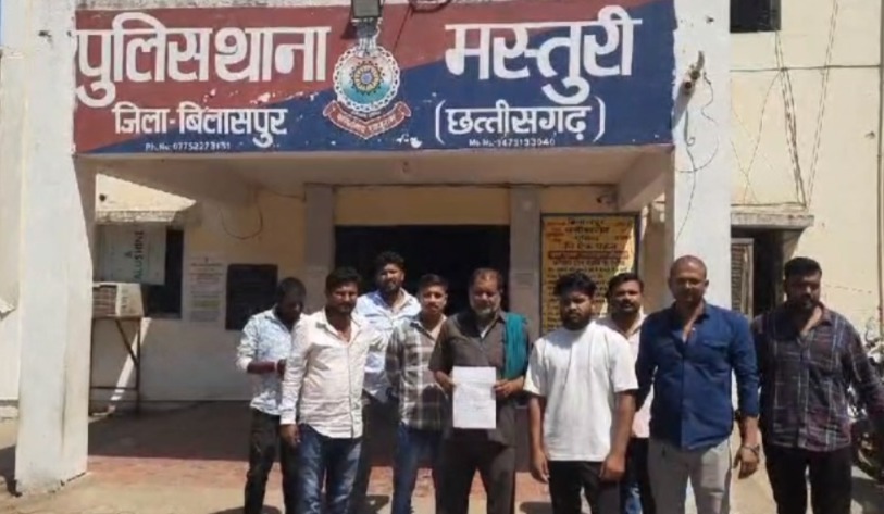 सरपंच पति पर महिला पंच को बंधक बनाने का आरोप,मामला पहुंचा थाना 