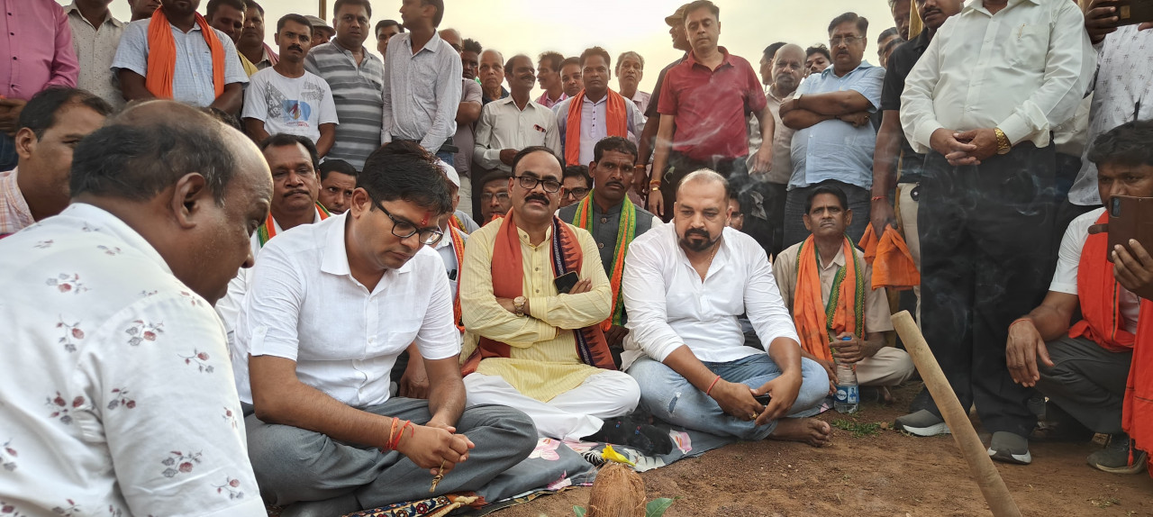 सरिया में बनेगा हायर सेकेण्डरी स्कूल का नवीन भवन,वित्त मंत्री ओ. पी. चौधरी ने किया भूमिपूजन