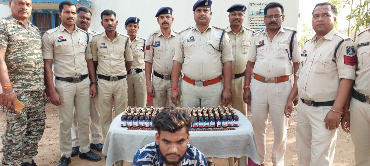 सूरजपुर पुलिस ने 1 लाख 15 हजार कीमत के नशीली दवाओं के साथ 1 व्यक्ति को किया गिरफ्तार