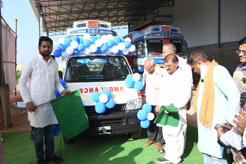 ग्रामीणों को राहत पहुंचाने दनिया गोलछा परिवार का एम्बुलेंस सेवा का लोकार्पण