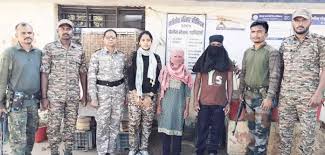 दो ईनामी नक्सलियों को पुलिस व सुरक्षा बलों ने किया गिरफ्तार