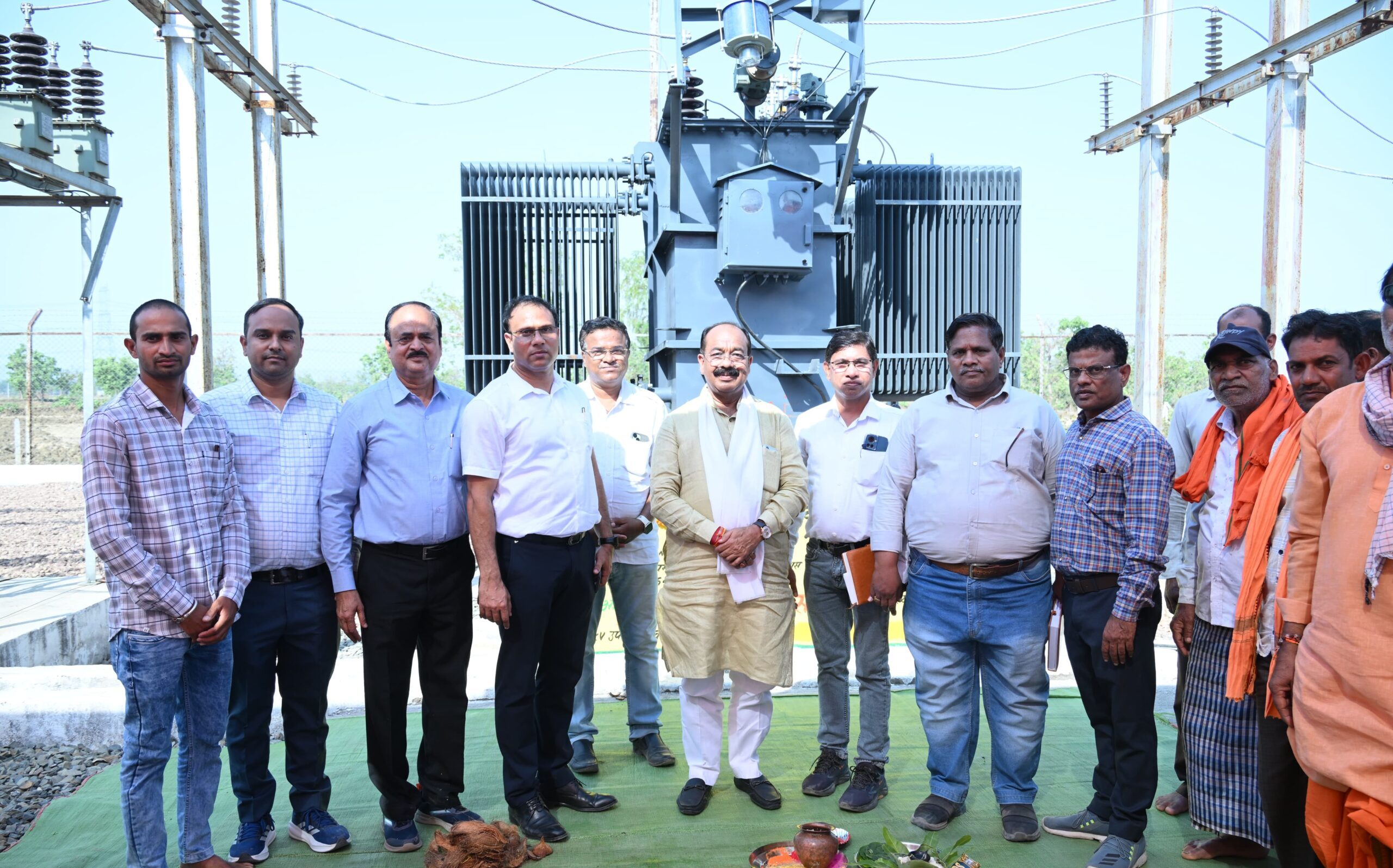 उप मुख्यमंत्री अरुण साव ने नवलपुर उप केंद्र में 5 एमवीए पावर ट्रांसफार्मर का किया लोकार्पण