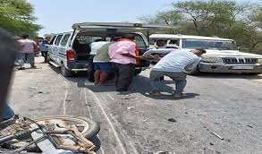 Accident News: बोलेरो और बाइक में आमने-सामने भिड़ंत,एक युवक की हुई मौत, एक की हालत गंभीर